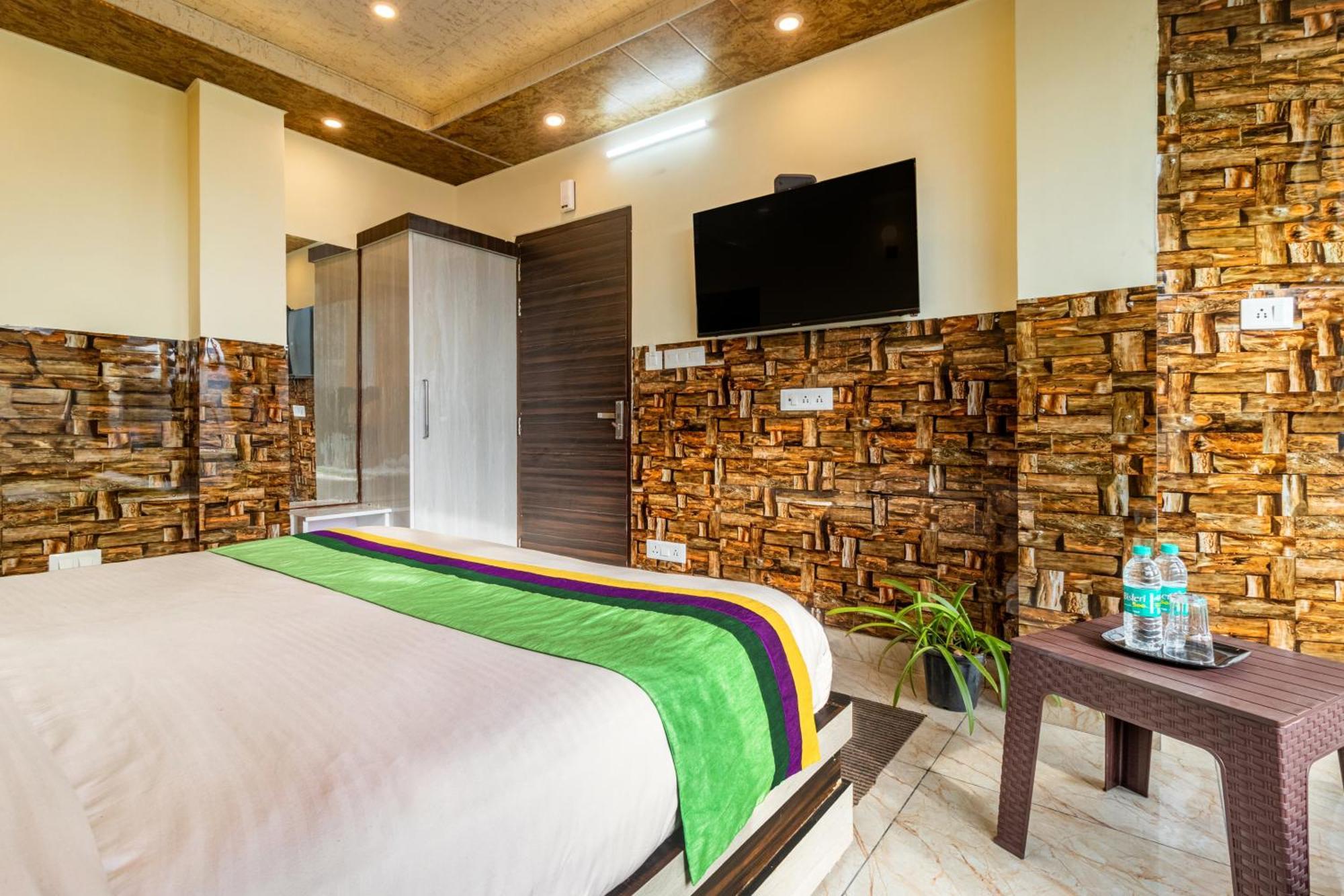 Treebo Srishti Vaikunth With Mountain View Ξενοδοχείο Σίμλα Εξωτερικό φωτογραφία